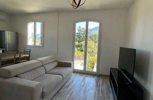 Calenzana Apartment | Appartement Entre mer et Montagne Avec Beau Jardin