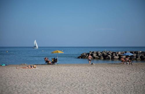 Frontignan Apartment | Appartement Grand Calypso