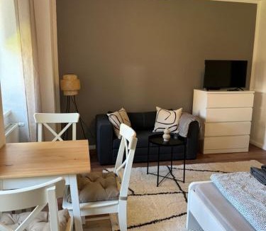 Ortslage Trotha Apartment | Appartement "Hannes" inklusive Parkplatz