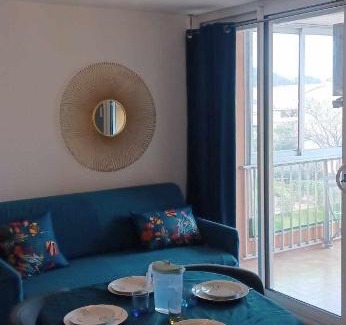 Saint-Pierre-la-Mer Apartment | Appartement "La perle d'eau"