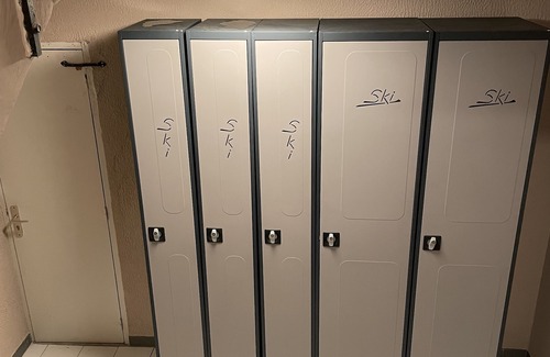 Porte-Puymorens Apartment | Appartement Le Cerf 3 aux Pieds des Pistes de Skis