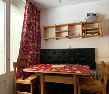 Les Menuires Apartment | Appartement Les Menuires - 4 personnes à 20 m des pistes
