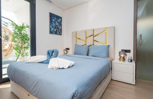 Malabata Apartment | Appartement luxueux avec piscine - Malabata Hills - Proche de la plage et du célèbre parc Villa Harris - AC, WIFI, IPTV