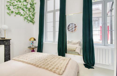 Capitole Apartment | Appartement Luxueux et Fleuri à Toulouse, Capitole