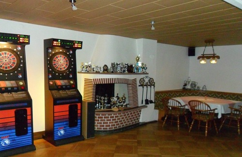 Seebach Apartment | Appartement mit 2 Schlafräumen, Dusche und WC