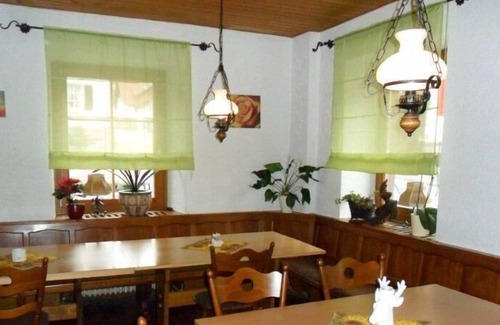 Seebach Apartment | Appartement mit 2 Schlafräumen, Dusche und WC