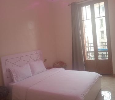 Casablanca City Center Apartment | Appartement Néoclassique Rénové Style Années 1920