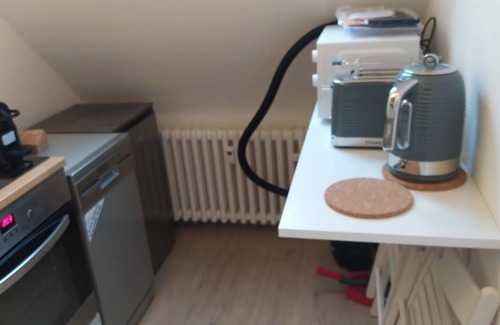 Dahl Apartment | Appartement Ohne Balkon,links im 3.og - Frisch Renovierte Appartements