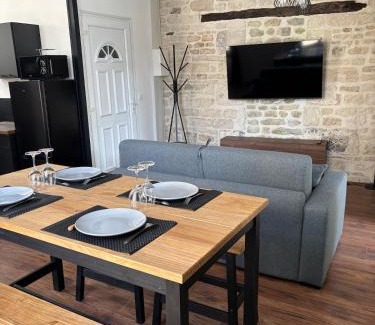 Fontenay-le-Comte Apartment | Appartement plein coeur de ville