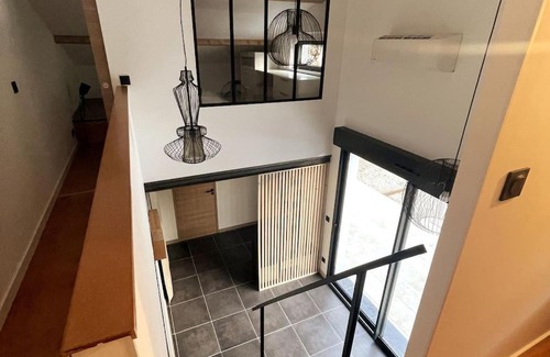 Les Pennes-Mirabeau Apartment | Appartement proche aéroport, Airbus, gare tgv Aix