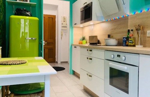 Charpennes - Charmettes Apartment | Appartement Rénové Lyon 6