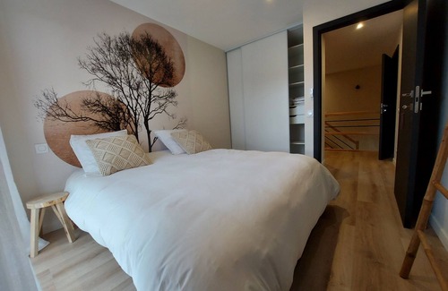 Duingt Apartment | Appartement Situe a 150 Metres du lac D'annecy