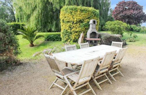 Trevou-Treguignec Apartment | Appartement spacieux vue mer Trévou