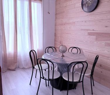 Montlucon Apartment | Appartement spacieux au centre-ville
