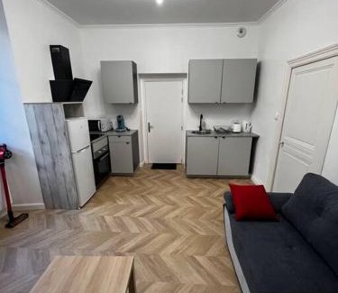 Bourges Apartment | Appartement T2 avec terrasse proche cathédrale