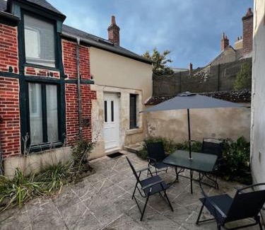 Bourges Apartment | Appartement T2 avec terrasse proche cathédrale