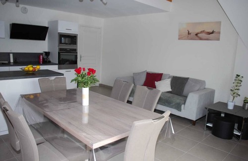 Sables-d'Or-les-Pins Apartment | Appartement T3 Avec Terrasse et Accès Direct à la Plage
