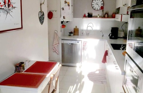 Les Angles Apartment | Appartement Terrasse au Calme à 10 mn du Centre D'avignon, Avec Piscine Commune
