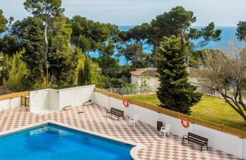 Calella de Palafrugell Apartment | Appartement tout confort avec WIFI vue sur mer et piscine communautaire secteur EL GOLFET à Callela de Palafrugell