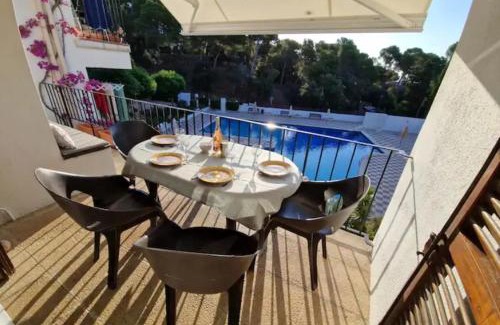 Calella de Palafrugell Apartment | Appartement tout confort avec WIFI vue sur mer et piscine communautaire secteur EL GOLFET à Callela de Palafrugell