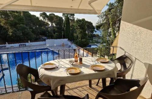 Calella de Palafrugell Apartment | Appartement tout confort avec WIFI vue sur mer et piscine communautaire secteur EL GOLFET à Callela de Palafrugell