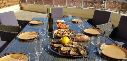 Grandcamp-Maisy Apartment | Appartement vue sur mer et port
