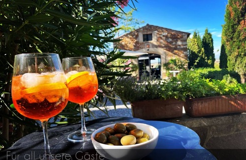 Rosignano Marittimo Apartment | Appartemento SanMartino - vacation in a country house steeped in history.