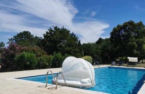 Razac-sur-l'Isle Apartment | Appartements de Vacances Vallée Verte F3