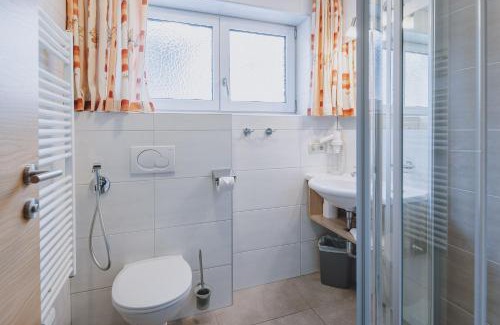 Schuttdorf Apartment | Appartements Sulzer by we rent, SUMMERCARD INCLUDED