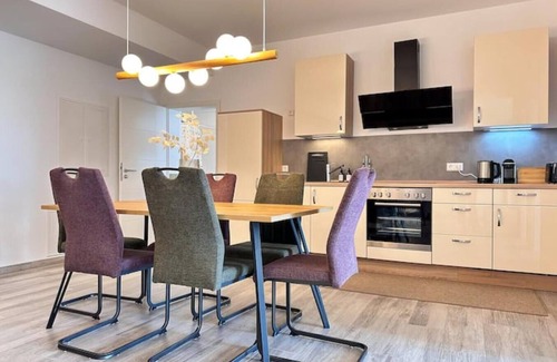 Villingen-Schwenningen Apartment | Appartio-110 M2-6 Pers-kh Nähe