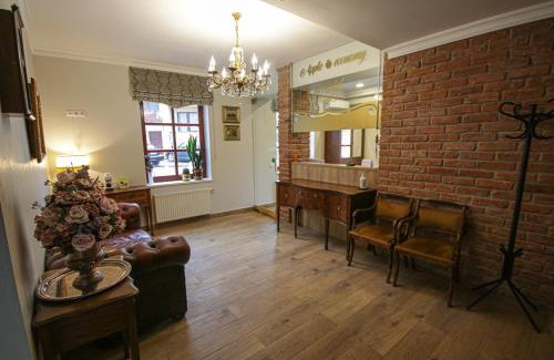 Old Town Hotel | Apple Economy Hotel