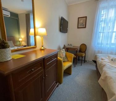 Old Town Hotel | Apple Economy Hotel
