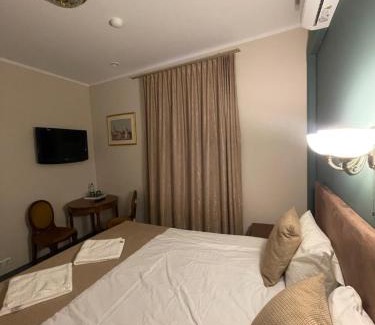 Old Town Hotel | Apple Economy Hotel