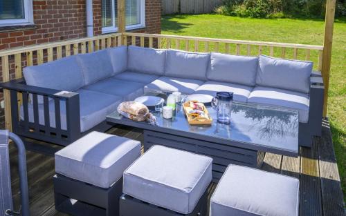 Martin Villa | APPLEDOWN - Secluded Rural Retreat in Kingsdown, 10 mins to BEACH