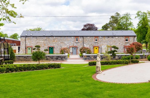 Navan Apartment | Apples Jade Apartment