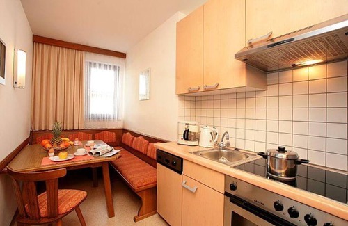 Schuttdorf Apartment | Appt. A or B/1 bedroom/bath, toilet - Lackner, apartment