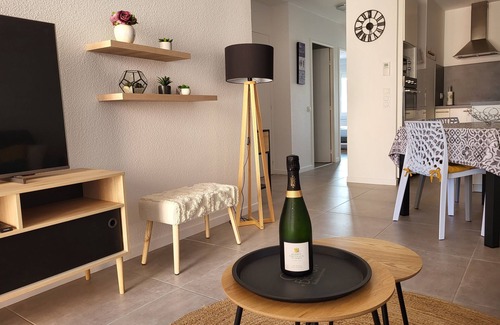 Saint-Aygulf Apartment | Appt. All on foot. 3⭐️+ garage.