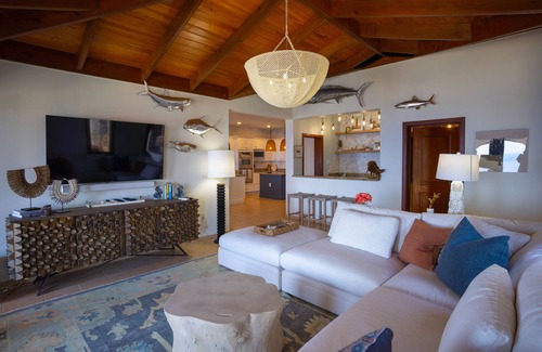 Rendezvous & Ditleff Villa | Apre's Sea - Incredible Reimagined Luxury 5 Bedroom with Coastal Ambiance