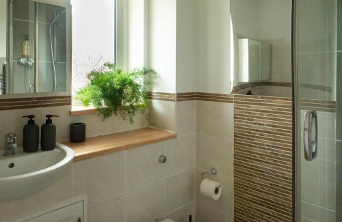 Hemel Hempstead House | Apsley Guest Rooms
