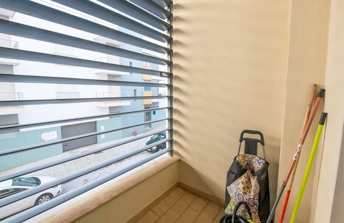 Meia Praia Apartment | Apt. Casa Gracy, with direct access to the communal pool