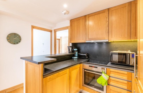 Chamonix City Centre Apartment | Apt. Grand Paradis B14 - Modern with Mont Blanc view