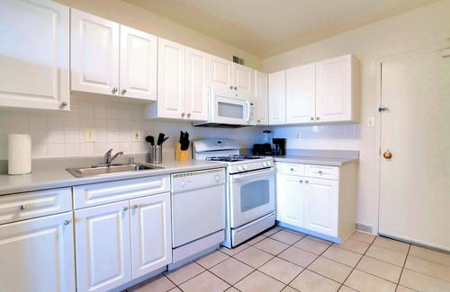 Aurora Highlands Apartment | Apt Near D.C. | Perfect For Business