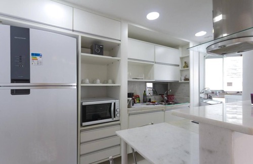 Barra da Tijuca Apartment | APT. WITH A BEAUTIFUL VIEW POSTO 5 BARRA DA TIJUCA