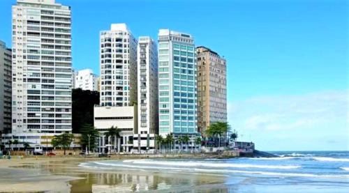 Vila Maia Apartment | Apto Pitangueiras - 3 quartos, 2 vagas, 4 banheiros, Cozinha completa, 2 minutos da praia