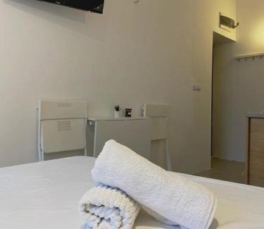 Leon Apartment | AQUA Apartment