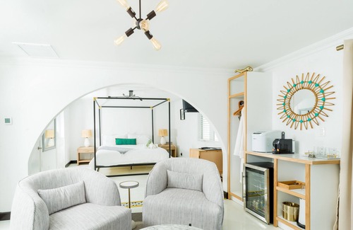Aquebogue Hotel | Aqua by American Beech - Adults Only