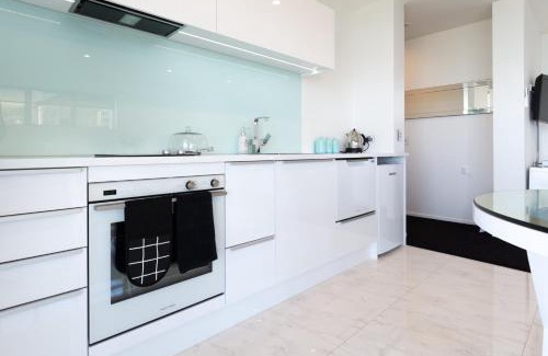Atawhai Apartment | Aqua-Heights Apartment