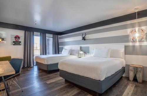 Desert Hot Springs Hotel | Aqua Soleil Hotel & Mineral Water Spa