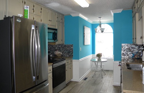Jasper House | Aqua Vista- Perfect 2 family location