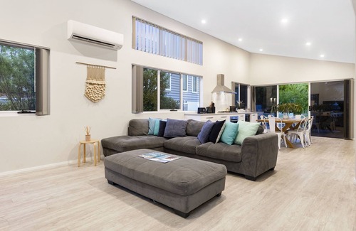Dunsborough House | Aqua21 @ Cape Villas, Dunsborough